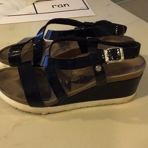 ETHEM genuine SANDALS